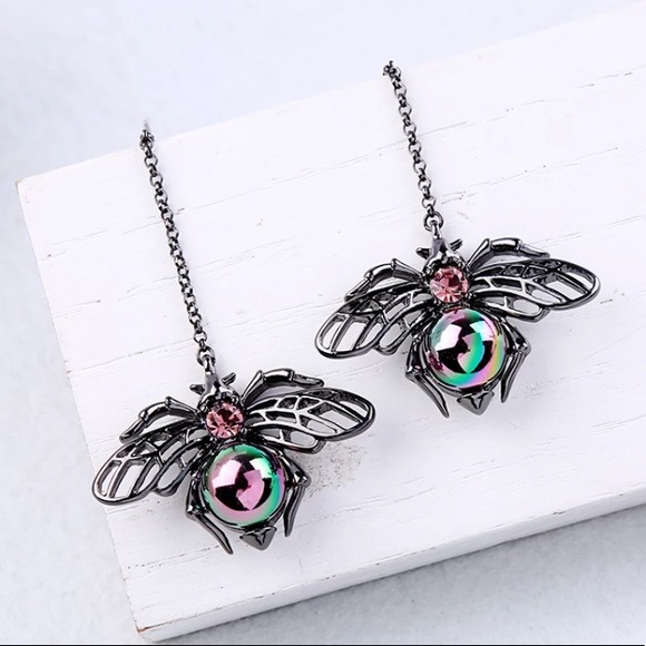 New long insect  drop earrings - Picture 2 of 6